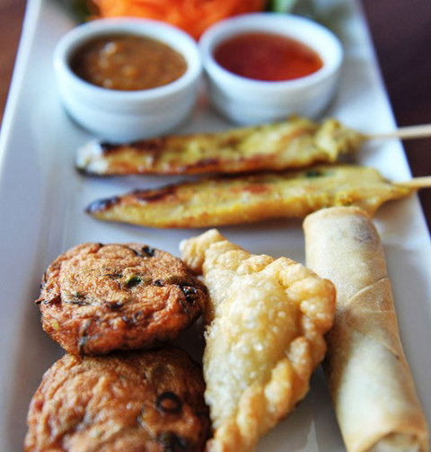 Mons Ban Sabai Thai Restaurant - Accommodation Port Macquarie 0