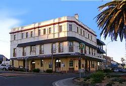 The Grand Hotel - Kiama - Accommodation Port Macquarie 0