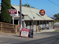 Yandoit Hills VIC Accommodation Port Macquarie