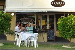 Riki Blake's Cafe - Accommodation Port Macquarie 1