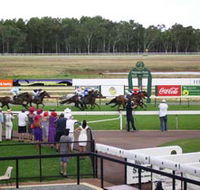 Pinjarra Race Club - Accommodation Port Macquarie