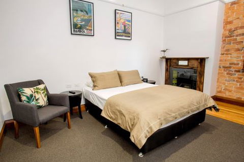 The Pier Hotel - Accommodation Port Macquarie 1