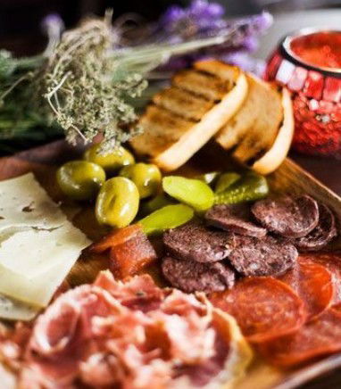 Extra Virgin Fine Foods Tapas Restaurant - Accommodation Port Macquarie 3