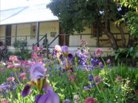 Raglan Art Award Exhibition - Accommodation Port Macquarie 0