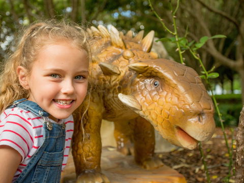 Mega Creatures At Hunter Valley Gardens - Postponed - Accommodation Port Macquarie 2