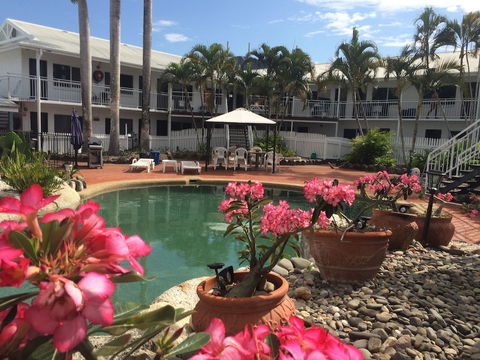 Cairns New Chalon - Accommodation Port Macquarie 3