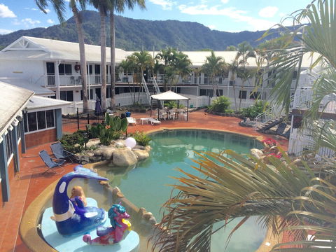 Cairns New Chalon - Accommodation Port Macquarie 1