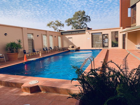 Desert Cave Hotel - Accommodation Port Macquarie 5