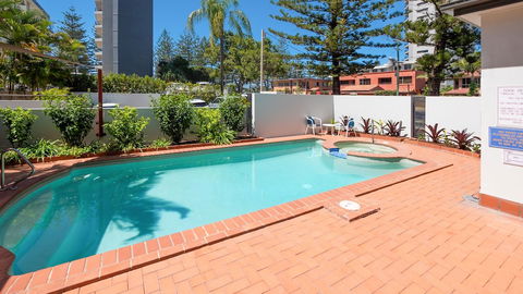 Burleigh On The Beach Holiday Apartments - Accommodation Port Macquarie 2