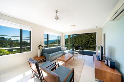 Summit Apartments Airlie Beach - Accommodation Port Macquarie 4