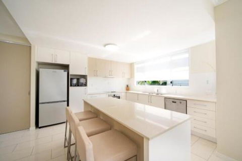 Summit Apartments Airlie Beach - Accommodation Port Macquarie 1