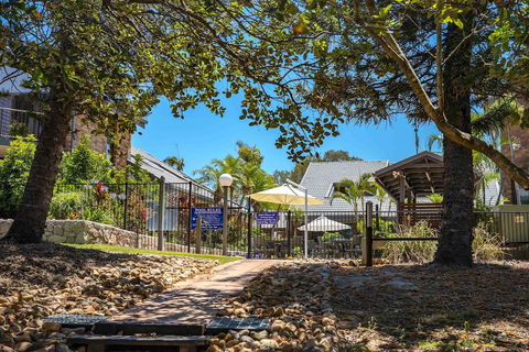 Glen Eden Beach Resort - Accommodation Port Macquarie 4