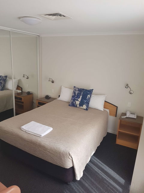 Belconnen Way Hotel Motel And Serviced Apartments - Accommodation Port Macquarie 5