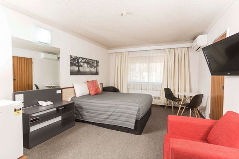 Belconnen Way Hotel Motel And Serviced Apartments - Accommodation Port Macquarie 1