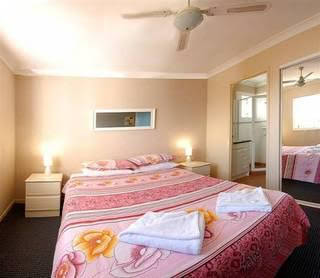 Shaz Maisons Apartments - Accommodation Port Macquarie 1