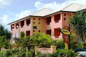 Kacys Bargara Beach Motel - Accommodation Port Macquarie 0