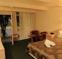 Absolute Lakes Entrance - Accommodation Port Macquarie