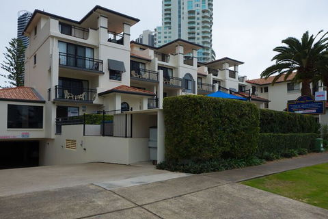 Island Beach Resort - Accommodation Port Macquarie 1