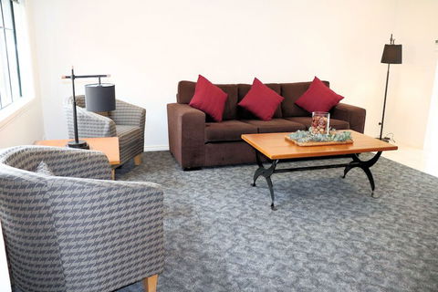 Fawkner Executive Suites & Serviced Apartments - Accommodation Port Macquarie 6