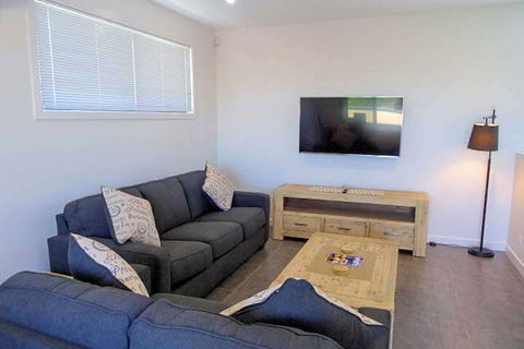 Fawkner Executive Suites & Serviced Apartments - Accommodation Port Macquarie 5