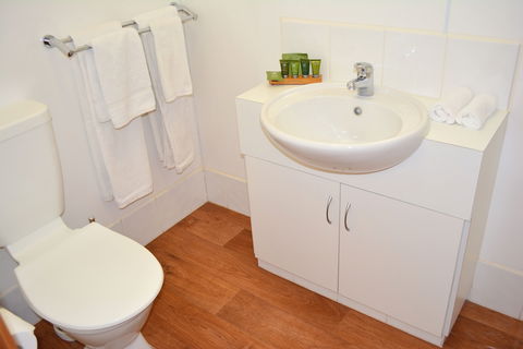 Nitmiluk Chalets - Accommodation Port Macquarie 1