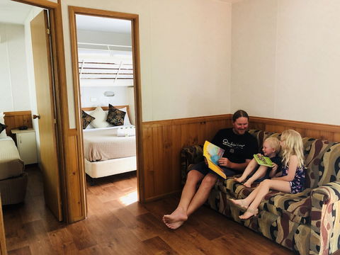 Nitmiluk Chalets - Accommodation Port Macquarie 4