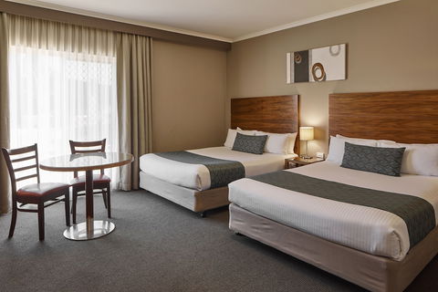 Quality Hotel Dickson - Accommodation Port Macquarie 3