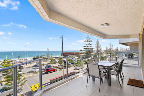 Seashells Scarborough - Accommodation Port Macquarie 0