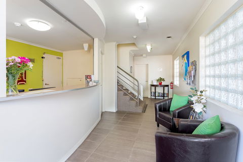 Redcliffe Motor Inn - Accommodation Port Macquarie 0