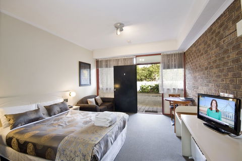 Lorne Coachman Inn - Accommodation Port Macquarie 6