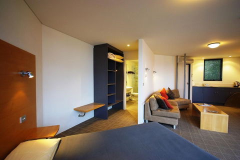 Edge Of The Bay Resort - Accommodation Port Macquarie 2