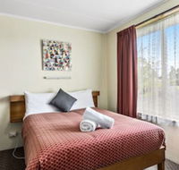 Sharonlee Strahan Villas - Accommodation Port Macquarie