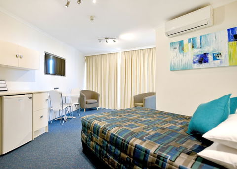 Atlantic Tower Motor Inn - Accommodation Port Macquarie 3