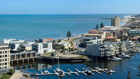 Atlantic Tower Motor Inn - Accommodation Port Macquarie 0
