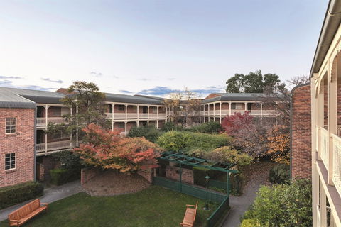 Adina Serviced Apartments Canberra Kingston - Accommodation Port Macquarie 4