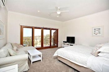 Seascape Retreat - Accommodation Port Macquarie 4