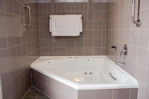 Highlander Hotel - Accommodation Port Macquarie 4
