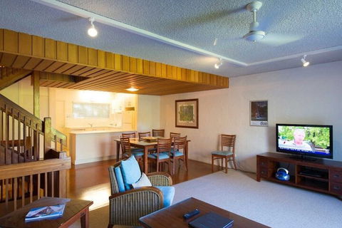 Palm Court Noosa - Accommodation Port Macquarie 7