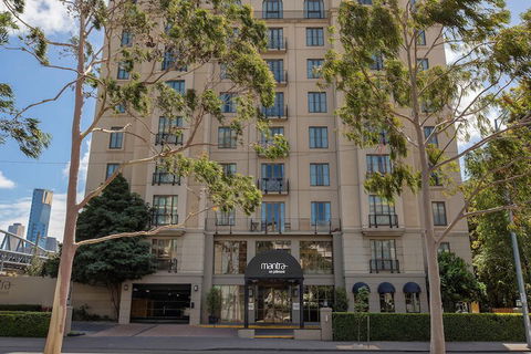 Mantra On Jolimont - Accommodation Port Macquarie 3