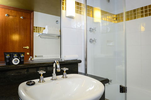 Country Club Tasmania - Accommodation Port Macquarie 5