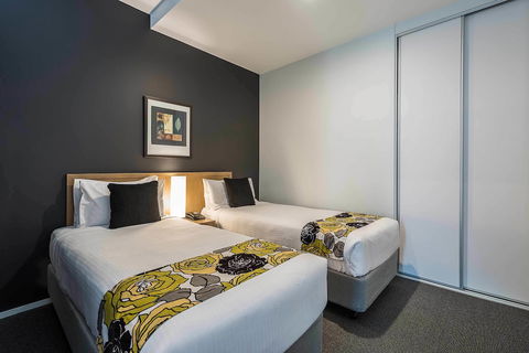 Mantra 100 Exhibition - Accommodation Port Macquarie 6