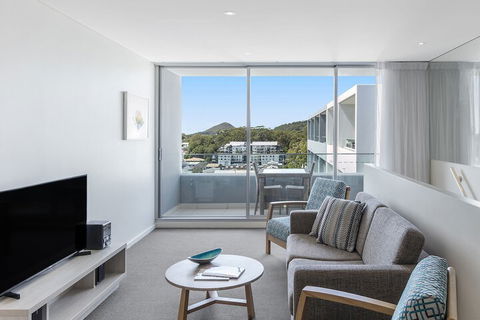 Oaks Nelson Bay Lure Suites - Accommodation Port Macquarie 4