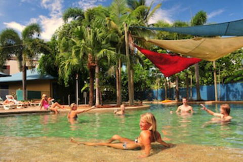 Summer House Backpackers Cairns - Accommodation Port Macquarie 0