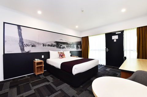 Mercure Alice Springs Resort - Accommodation Port Macquarie 4