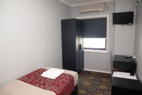 Royal Hotel Singleton - Accommodation Port Macquarie 5