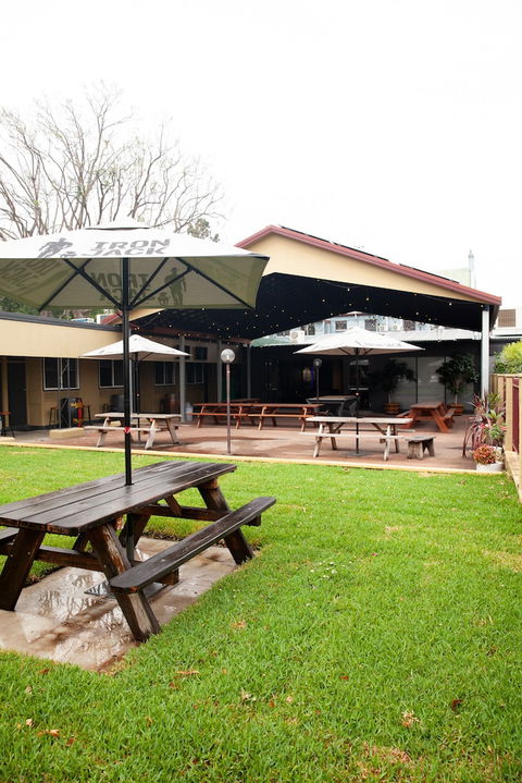 Royal Hotel Singleton - Accommodation Port Macquarie 0