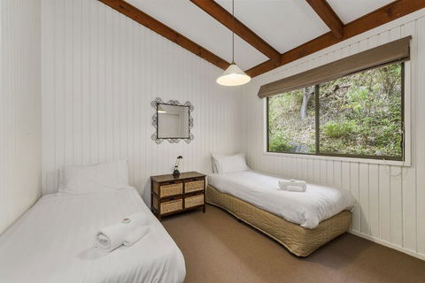 Beacon Point Ocean View Villas - Accommodation Port Macquarie 5