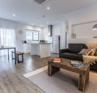 Island Quarters - Accommodation Port Macquarie