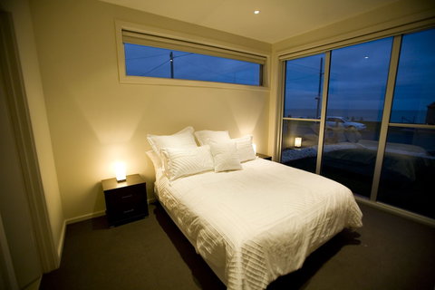 Aloha Beachfront - Accommodation Port Macquarie 3