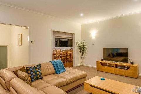 City Lights - Accommodation Port Macquarie 4